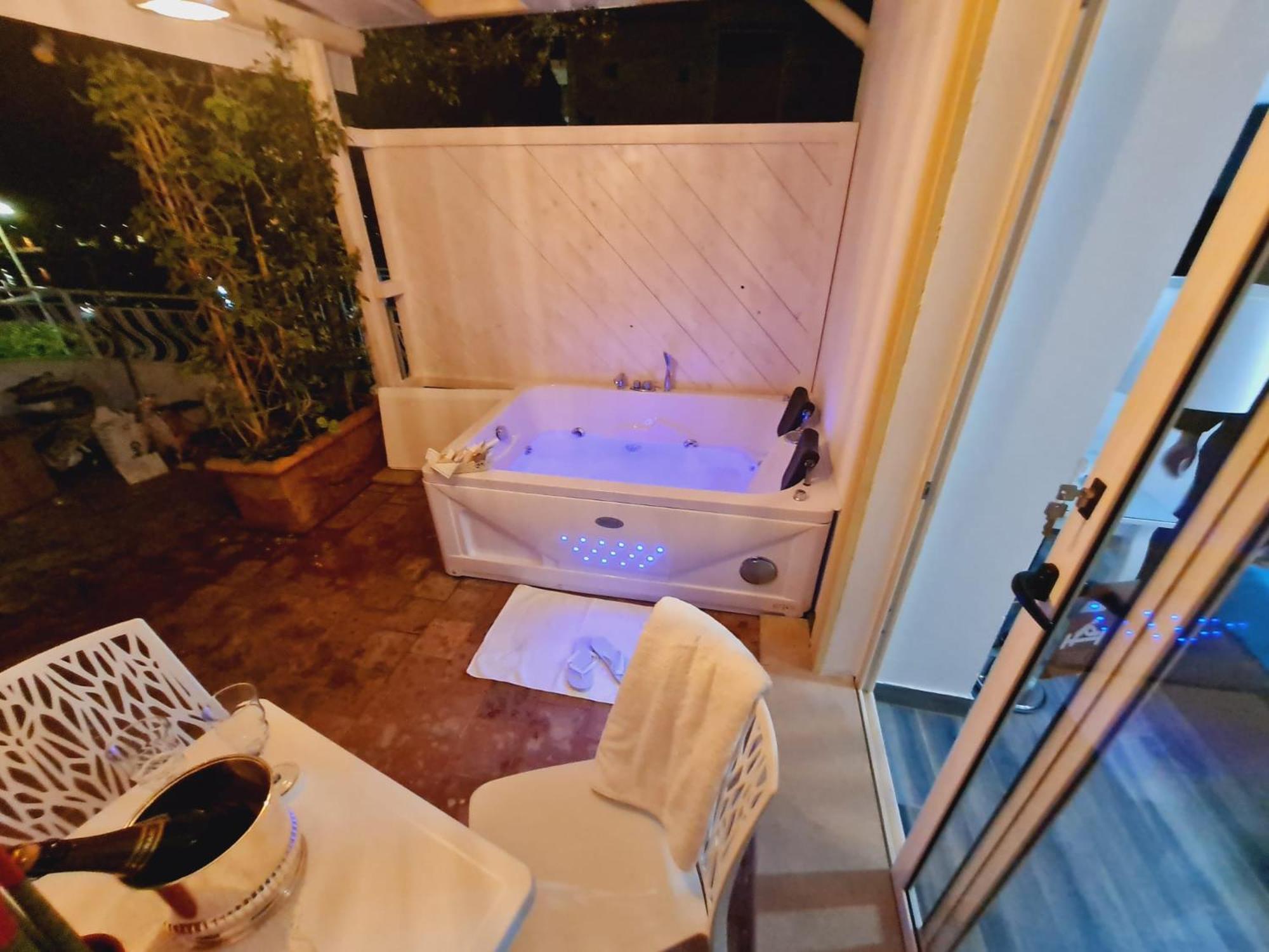 Luxury B&B Suite Jacuzzi Villa Filomena Marina di Camerota Εξωτερικό φωτογραφία